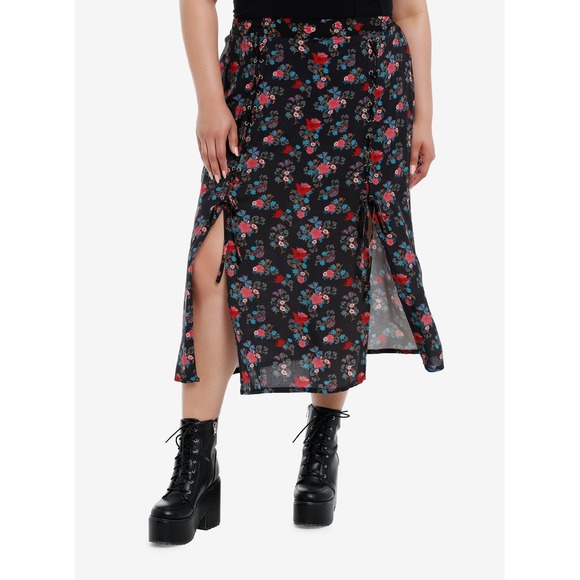 Daisy Street Dresses & Skirts - Daisy‎ Street Black Floral Print Midi Skirt with Lace Up Slits Plus Size 3 3x